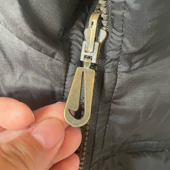 Nike puffer half jacket (reversible) size medium. Used gently - Picture 3 of 11